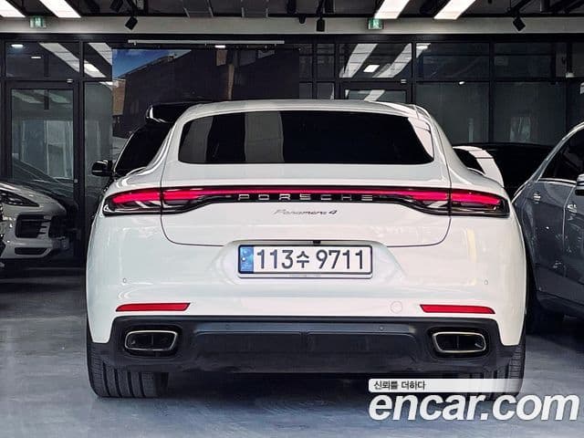 Porsche Panamera (971) 4
