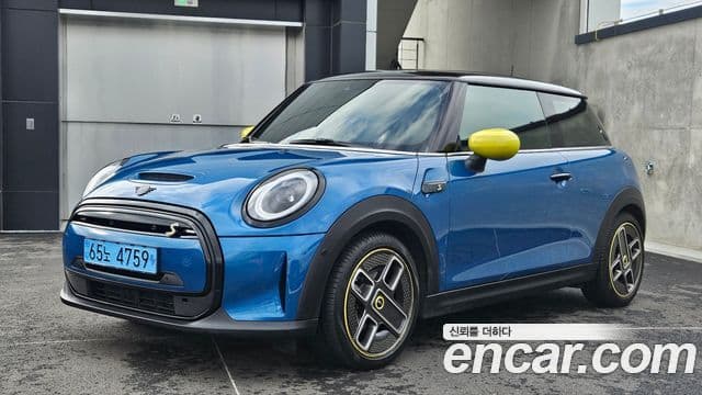 MINI Cooper Electric 1
