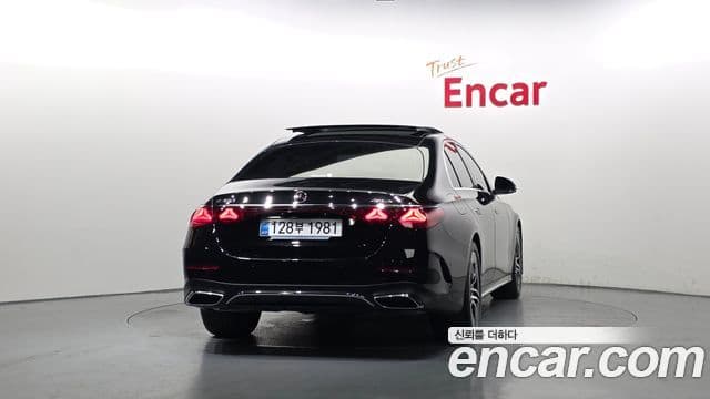 Mercedes-Benz E-Class W214 3