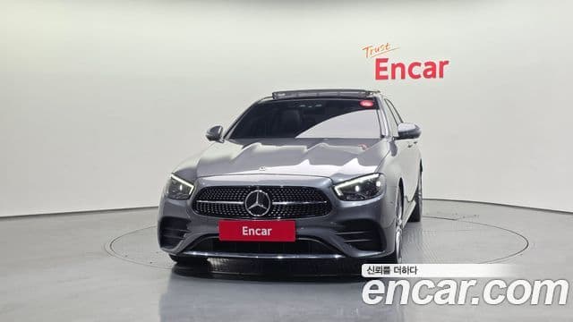 Mercedes-Benz E-Class W213 3