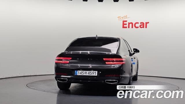 Genesis G80 (RG3) 4