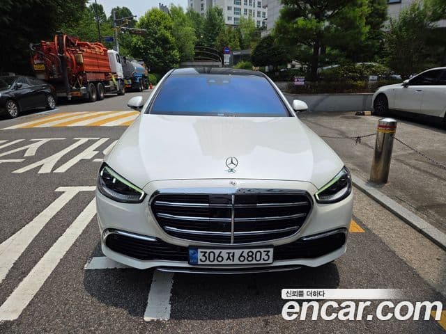 Mercedes-Benz S-Class W223