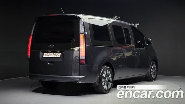 Hyundai Staria 2