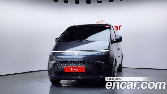 Hyundai Staria 2