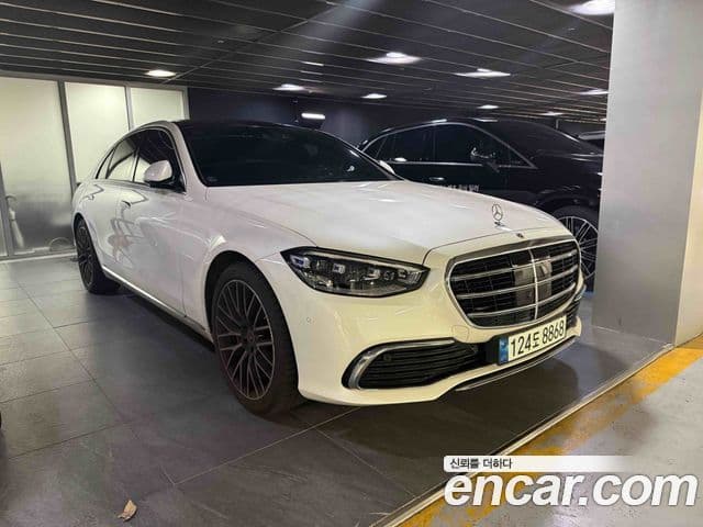 Mercedes-Benz S-Class W223