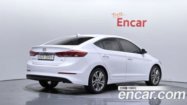 Hyundai Avante AD 2