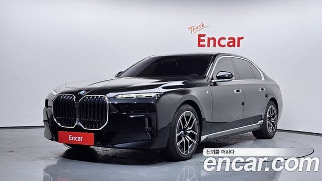 BMW 7 Series (G70)