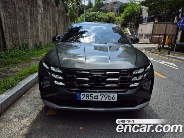Hyundai The New Tucson Hybrid (NX4)