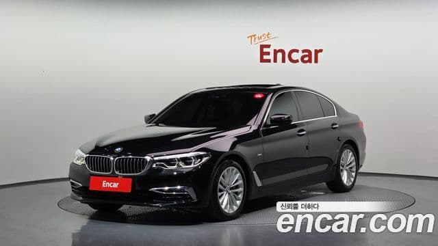 BMW 5 Series (G30)