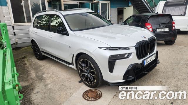 BMW X7 (G07) 3