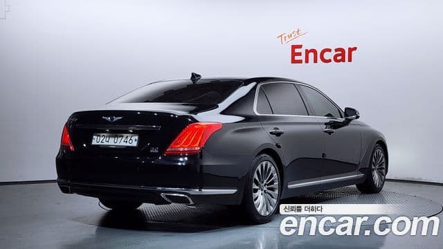 Genesis EQ900 2