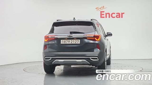 Kia Seltos 4