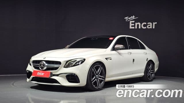 Mercedes-Benz E-Class W213 1
