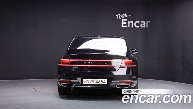 Genesis G90 (RS4) 3