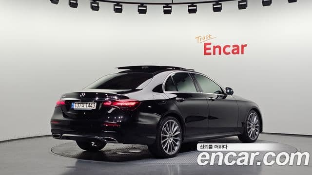 Mercedes-Benz E-Class W213 2