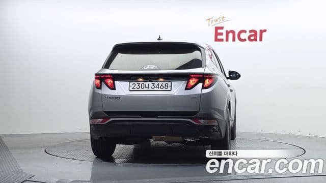 Hyundai Tucson (NX4) 3