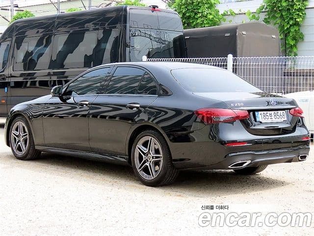 Mercedes-Benz E-Class W213 3