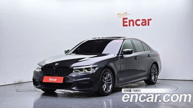 BMW 5 Series (G30)