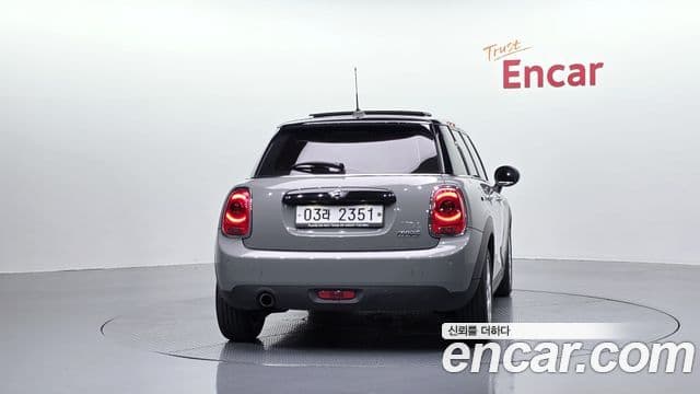 MINI Cooper 4