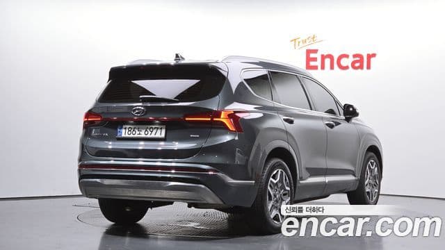 Hyundai The New Santa Fe 2