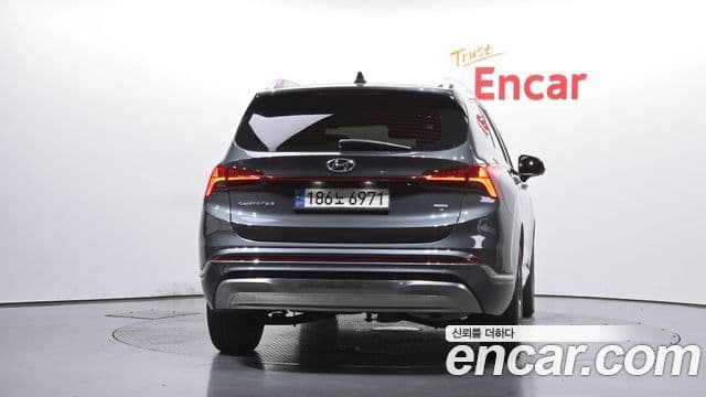 Hyundai The New Santa Fe 4
