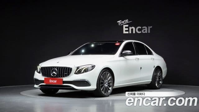 Mercedes-Benz E-Class W213 1