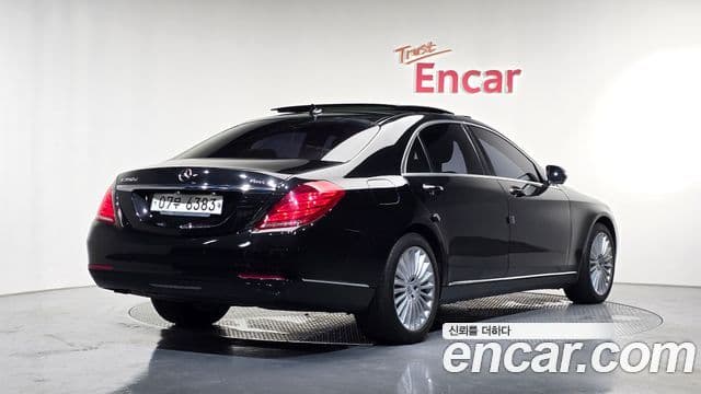 Mercedes-Benz S-Class W222 2