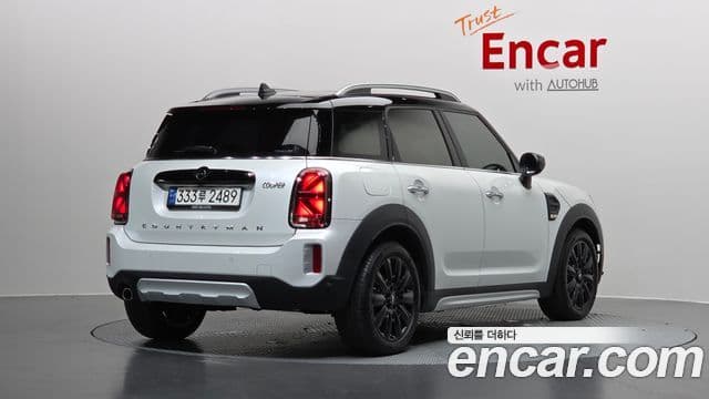 MINI Cooper Countryman 2