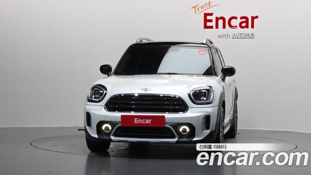 MINI Cooper Countryman 3