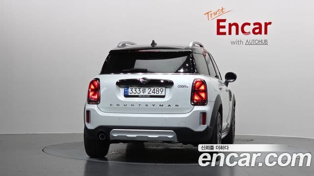 MINI Cooper Countryman 4