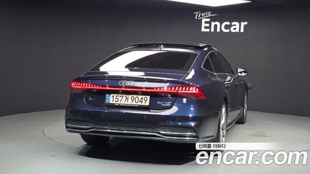 Audi A7 (4K) 3