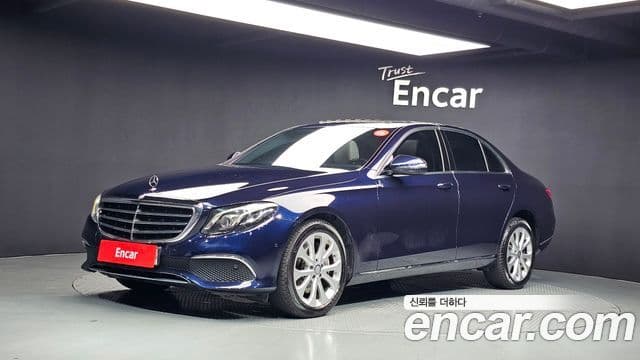 Mercedes-Benz E-Class W213 1