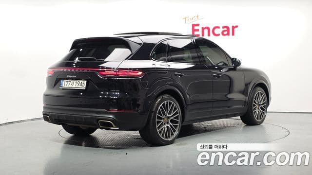 Porsche Cayenne (PO536) 2