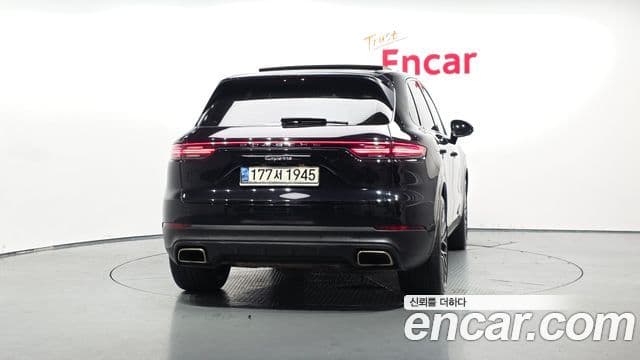 Porsche Cayenne (PO536) 4