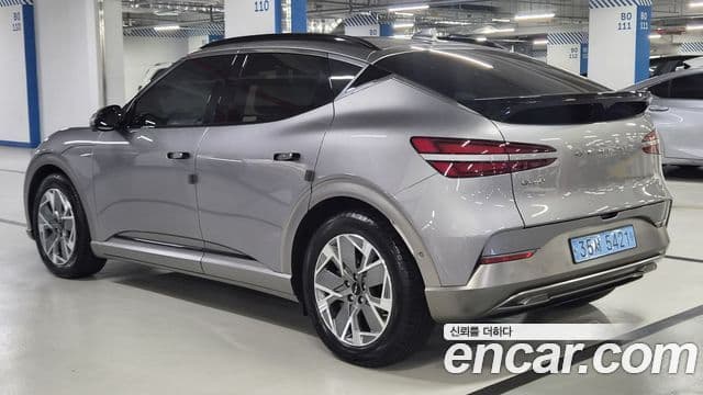 Genesis GV60 3