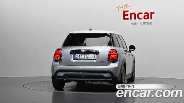 MINI Cooper 4