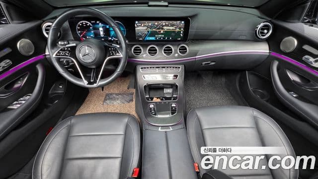 Mercedes-Benz E-Class W213 4