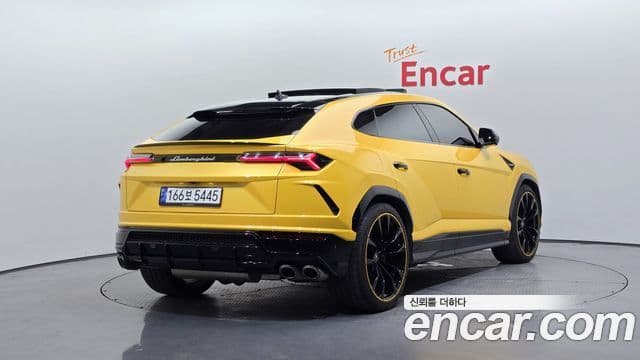 Lamborghini Urus 2
