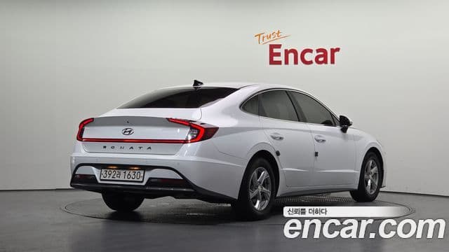 Hyundai Sonata (DN8) 2