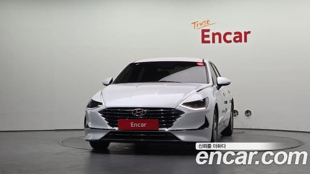Hyundai Sonata (DN8) 3