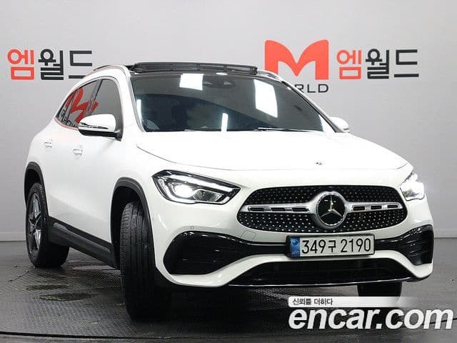 Mercedes-Benz GLA-Class H247 3