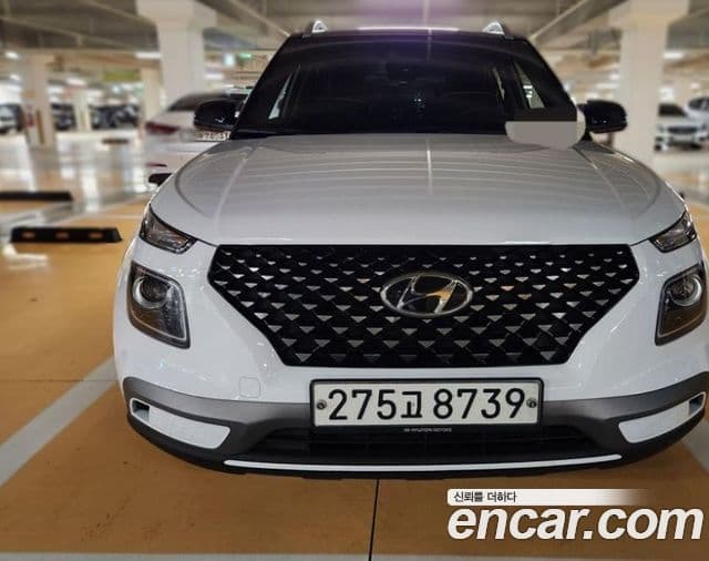 Hyundai Venue — 1