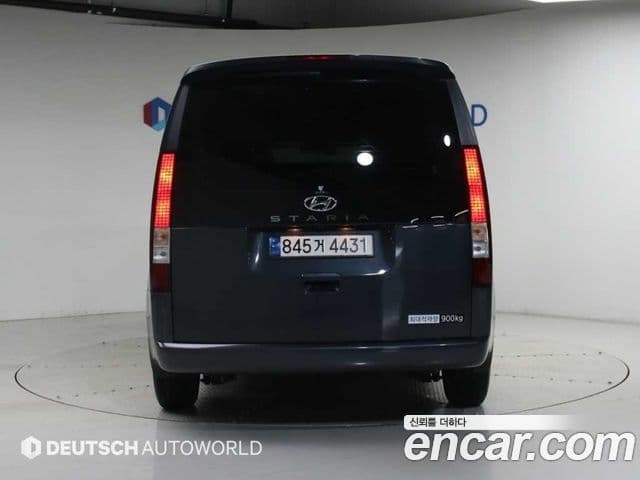 Hyundai Staria 3