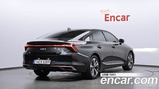 Kia K8 Hybrid 2