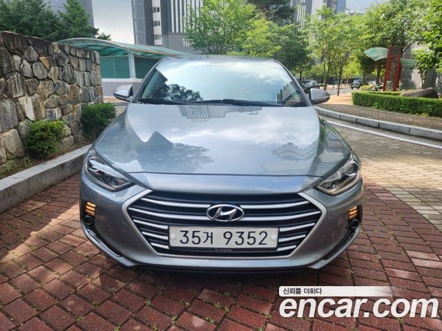 Hyundai Avante AD 2