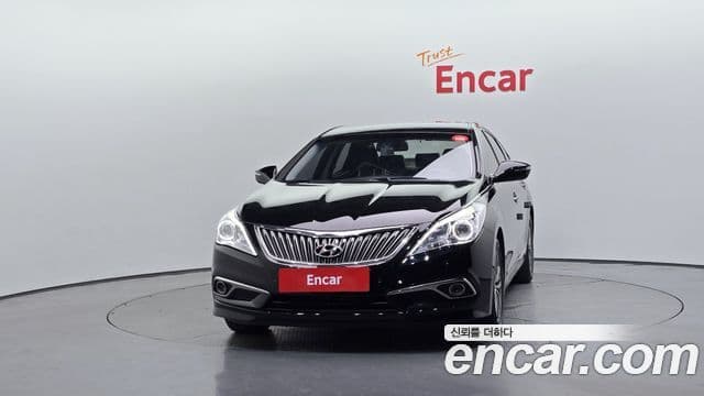 Hyundai Grandeur HG 3
