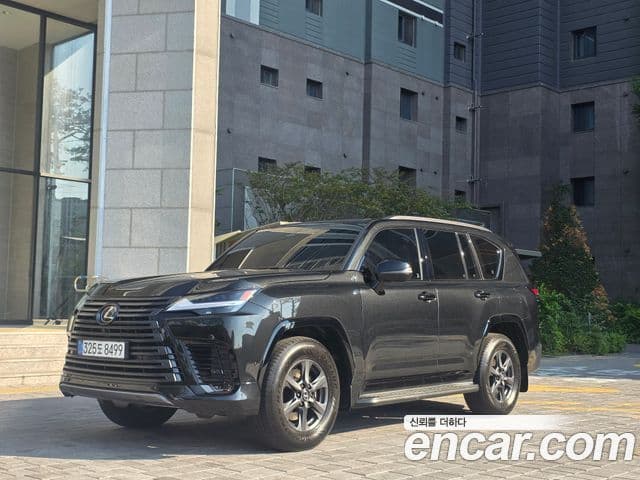 Lexus LX 4th Gen — 1