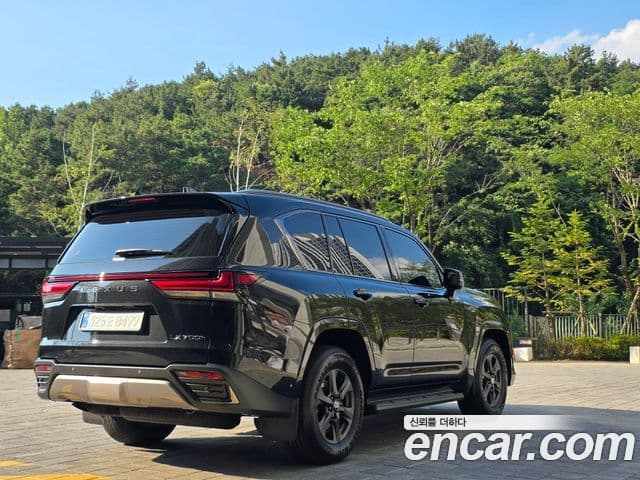 Lexus LX 4th Gen 2