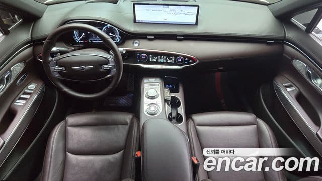 Genesis GV70 4