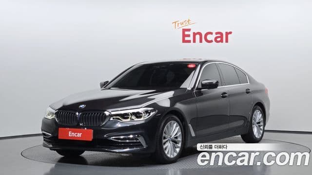 BMW 5 Series (G30)